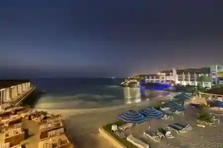 Dubai Marine Beach Resort & Spa 2